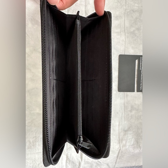 David Bowie Alladin Sane Bolt Metallic Silver Zip Wallet Girls Women - Picture 5 of 6